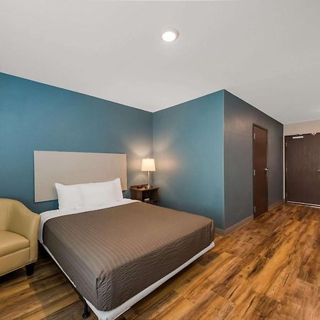 Woodspring Suites אינברנס מראה חיצוני תמונה