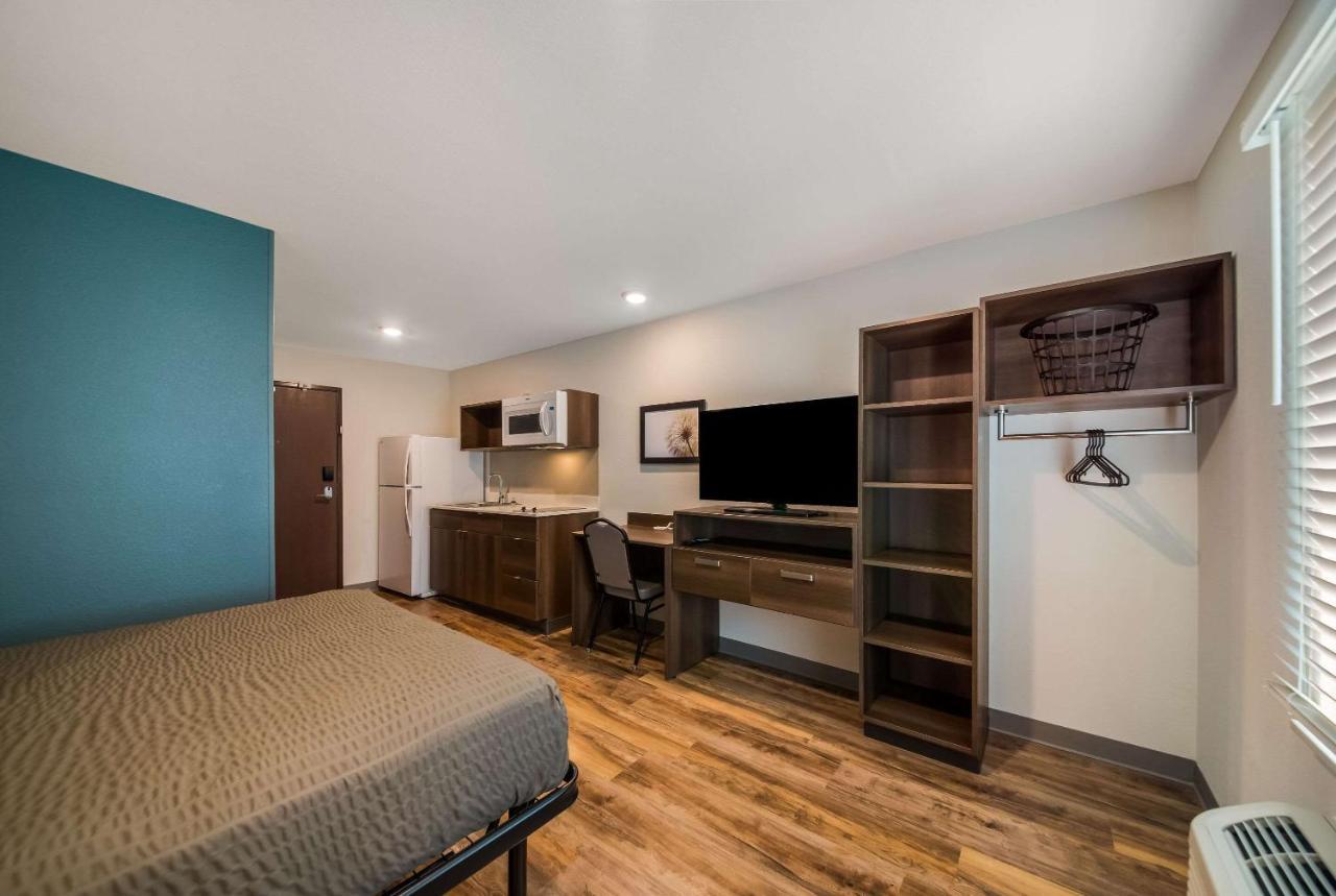 Woodspring Suites אינברנס מראה חיצוני תמונה