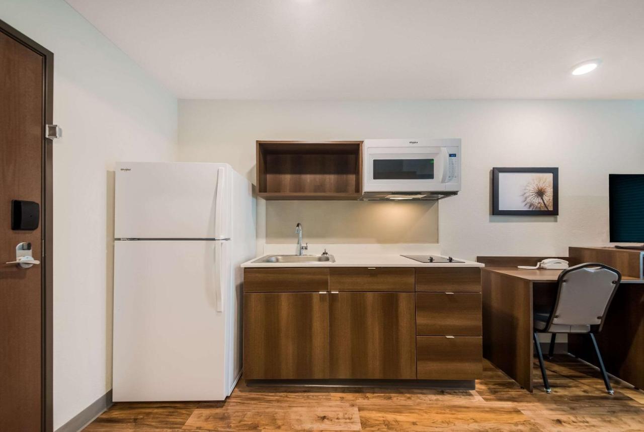Woodspring Suites אינברנס מראה חיצוני תמונה