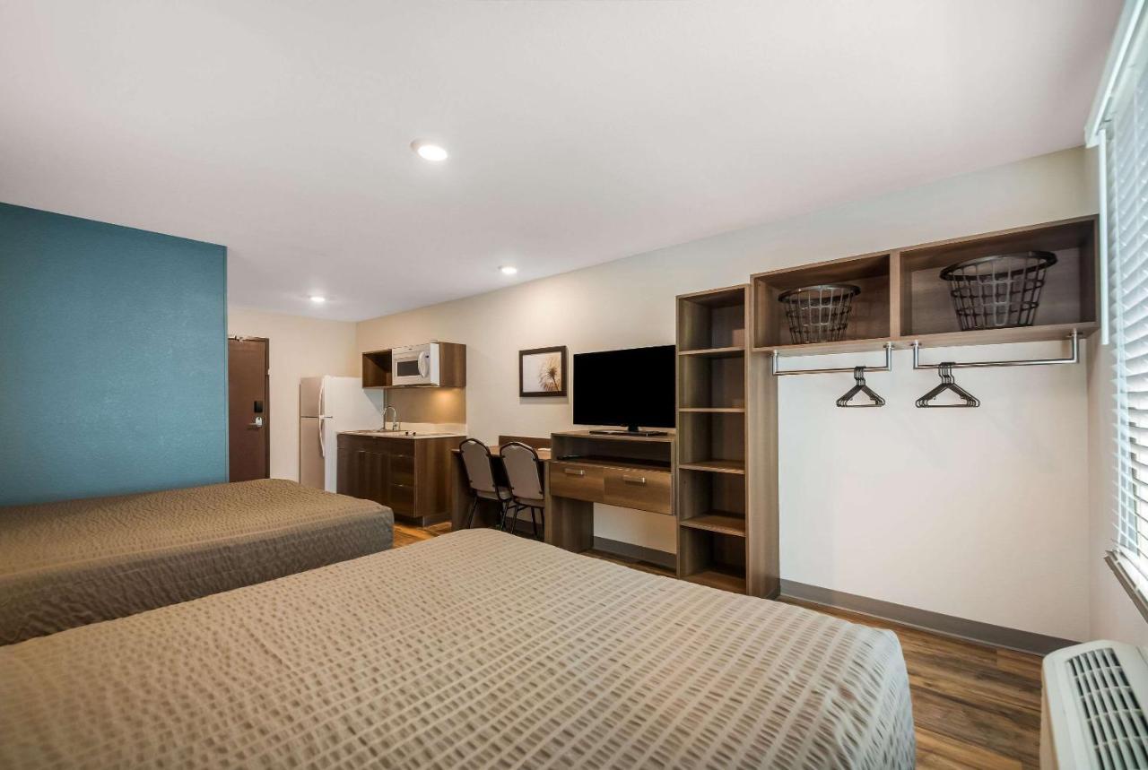 Woodspring Suites אינברנס מראה חיצוני תמונה